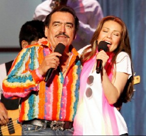 Thalia con Joan Sebastian - Con La Duda en Primera Fila